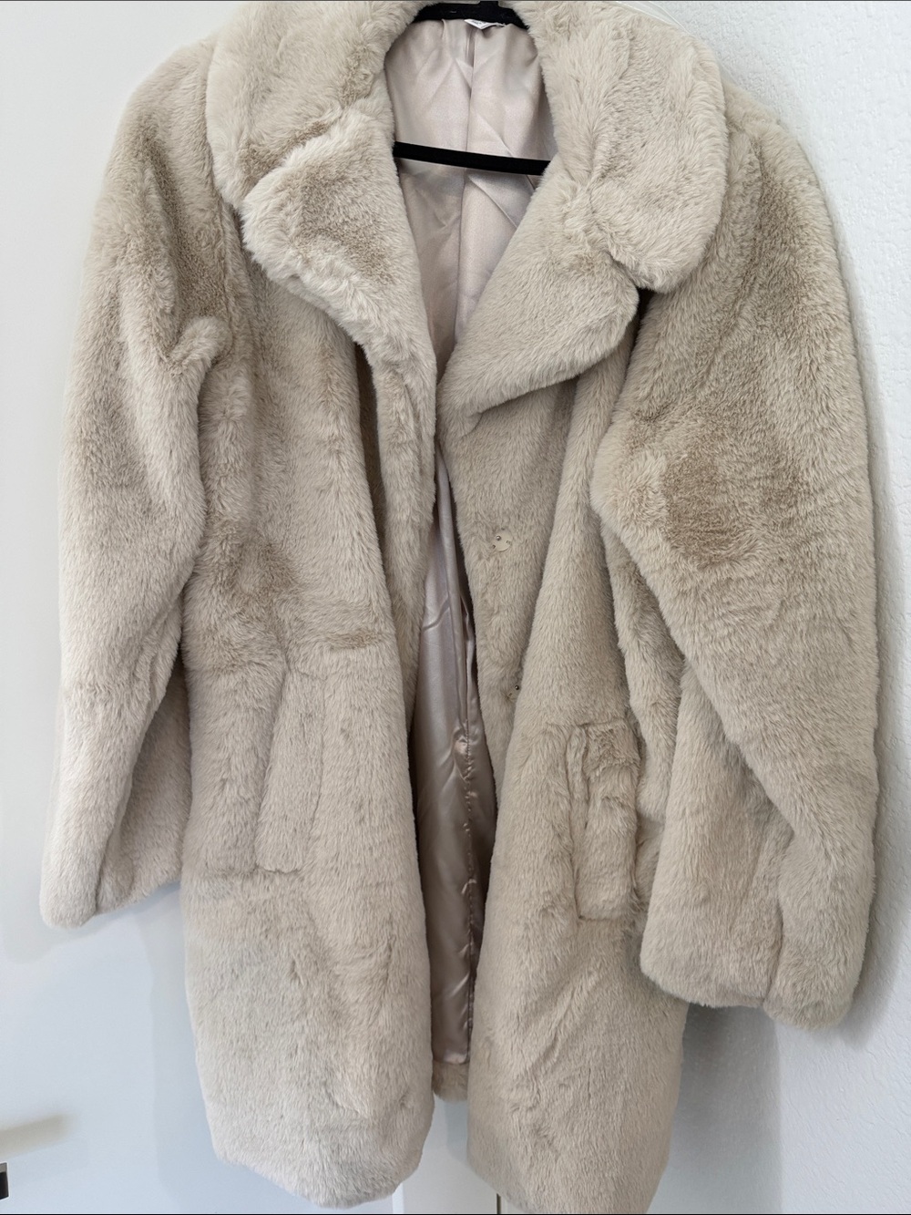 Luxurious Light Beige Faux Fur Coat - Women's Jacket